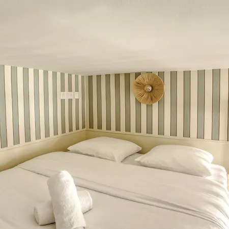 Le Saint Julien 베흑사이으