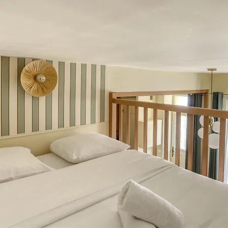 Le Saint Julien * 베흑사이으